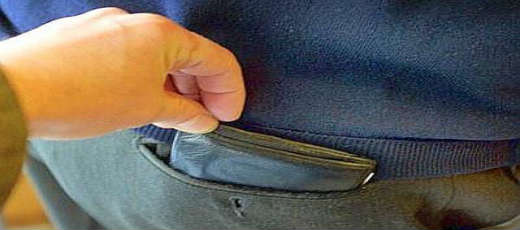 10-vacanze-di-merda-che-avete-fatto-almeno-una-volta-nella-vita-furto